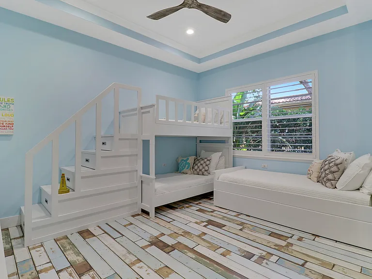 18808 SE Windward Island Ln — Photo 43