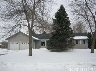 724 Amundson Ln, Watertown, MN 55388
