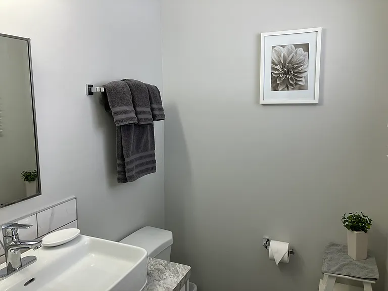 124 Anderson Close — Photo 15