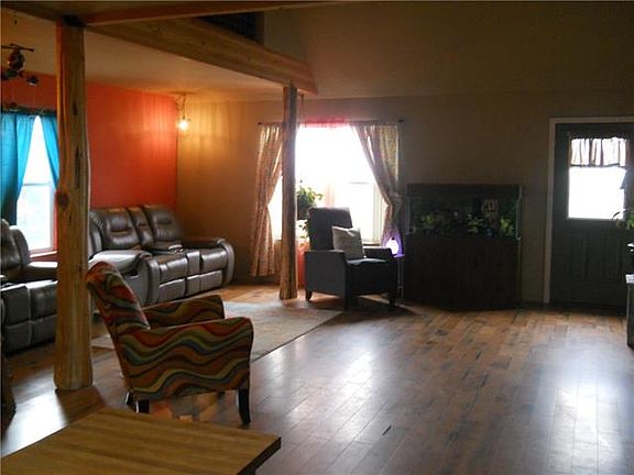 5th image of 212 Parkway