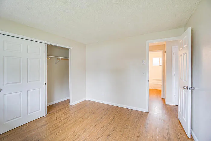2915 E 33rd St #2915 — Photo 17