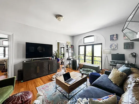 Rented by Skyward | media 14