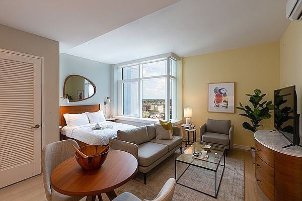 1st image of 123 Linden Blvd APT 14N