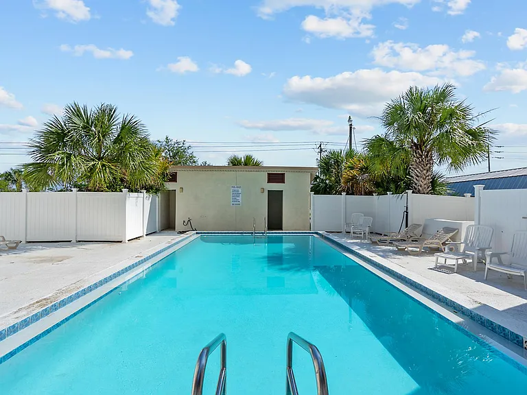 4114 Holiday Dr #17 — Photo 16