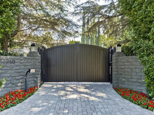 10250 Moorpark St, North Hollywood, CA 91602