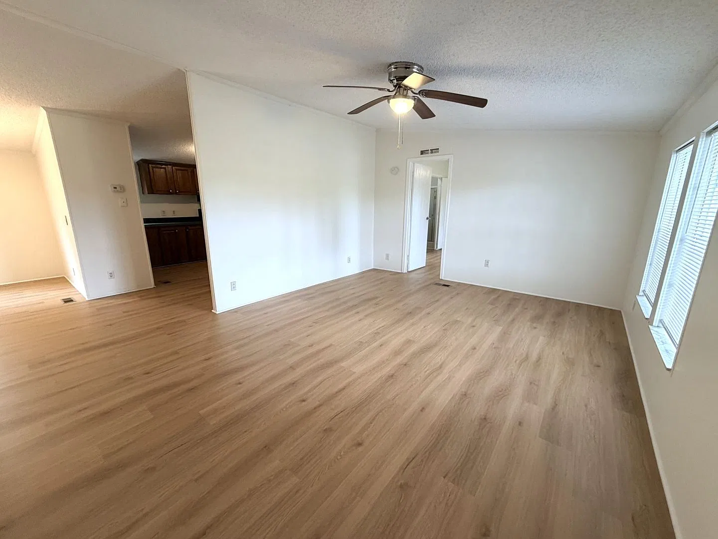 4BR/2BA Baldwin Home On Large Lot — Photo 2