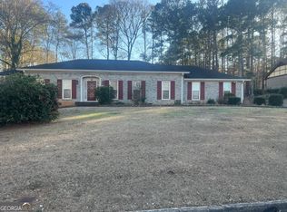 108 Lafayette Dr, Fayetteville, GA 30214