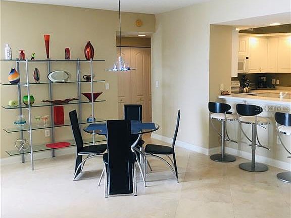 5th image of 10 Papaya St APT 803