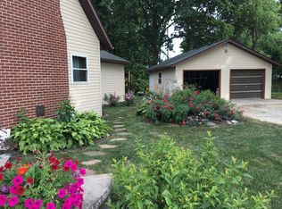 18B Rr 2, Carrollton, IL 62016