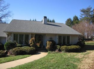 4911 Tamaron Dr, Greensboro, NC 27410