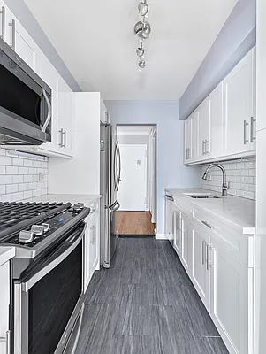 Sold by Compass | media 6