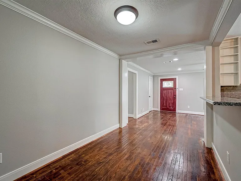 1510 Walton St — Photo 16