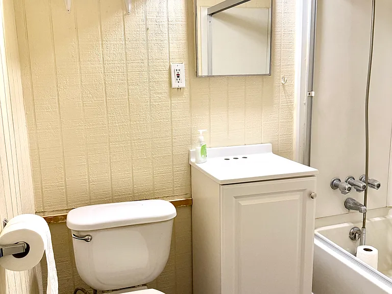 31477 Alcona Ct — Photo 6