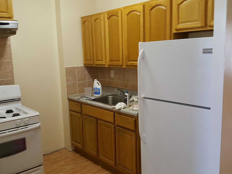 1st image of 466 Franklin Ave APT 1A