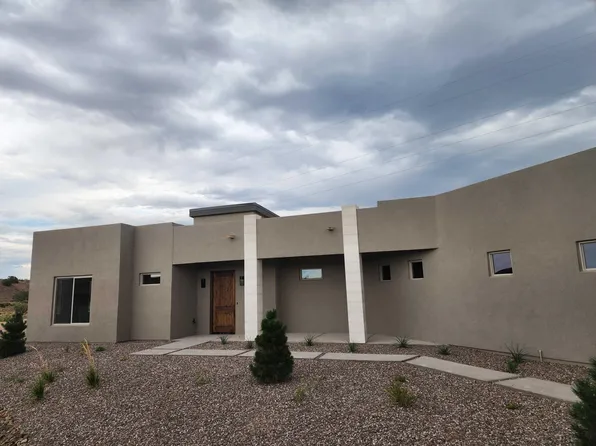 10 Basketweaver Ct, Placitas, NM 87043