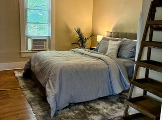 1374 W Wood St, Decatur, IL 62522