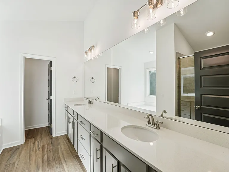 Quinn Residences at Dorchester Place — Photo 112
