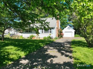 90 Old Brickyard Ln, Berlin, CT 06037