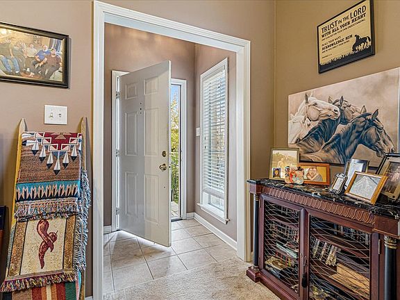 5th image of 8703 Rogers Park Ave