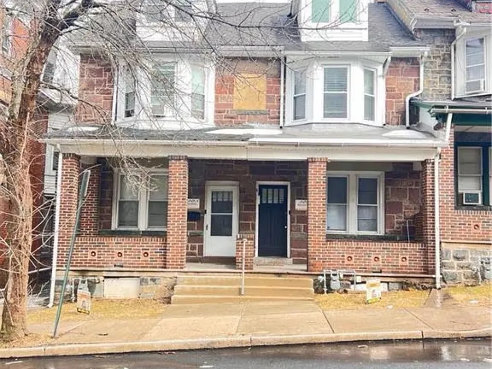 435 Montclair Ave