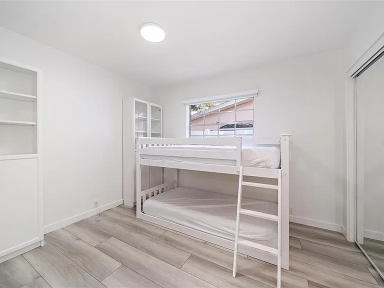3920 W Barcelona St — Photo 12
