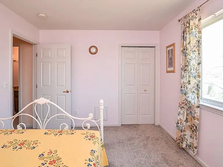 4079 Crystal Creek Dr — Photo 8