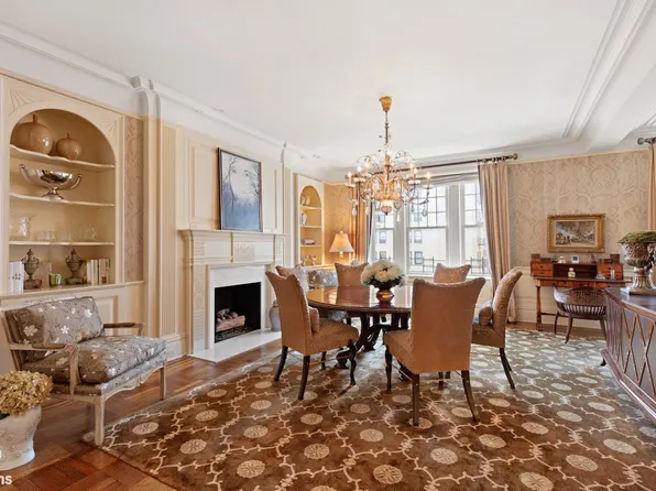 875 Park Avenue image 2 of 11