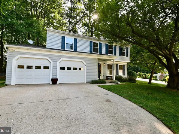 15044 Holleyside Dr, Dumfries, VA 22025