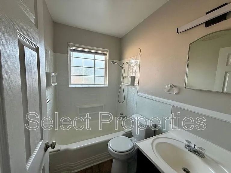608 E Cherry Ave #12 — Photo 7