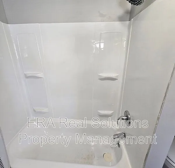2590 Parkwood Ave #2590 — Photo 14