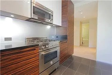 Rented by Domus Realty