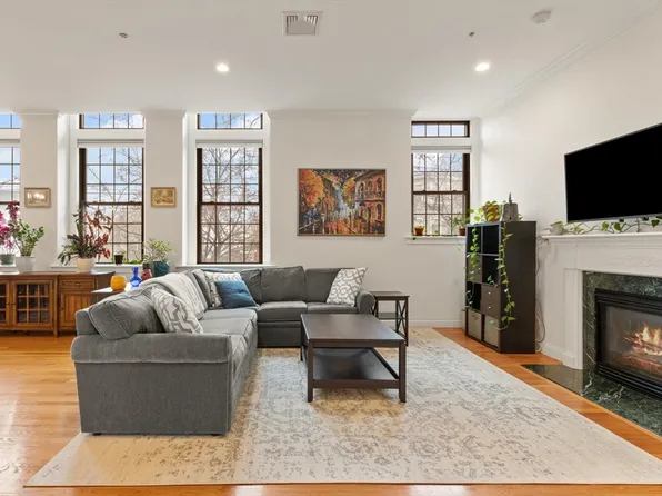 75 Park St Unit 5, Medford, MA 02155