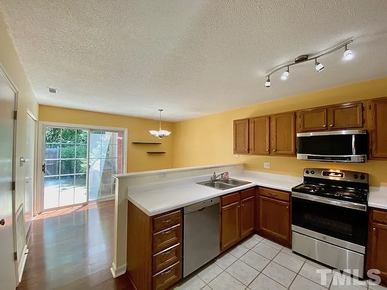 2126 Alpine Rd — Photo 9