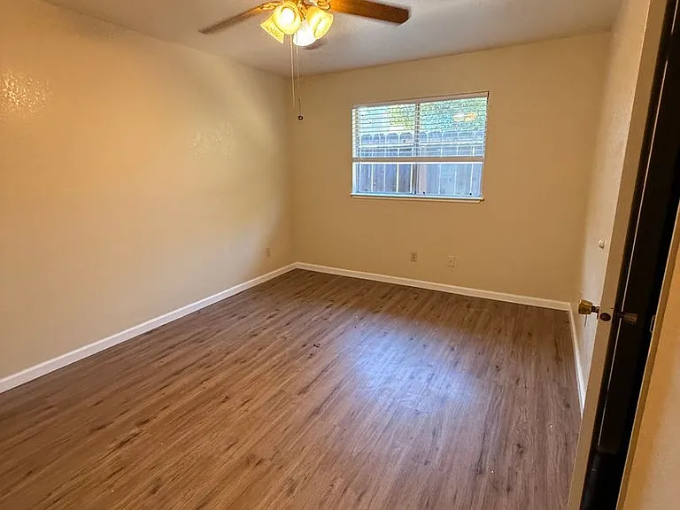 2816 Windsong Ave — Photo 22