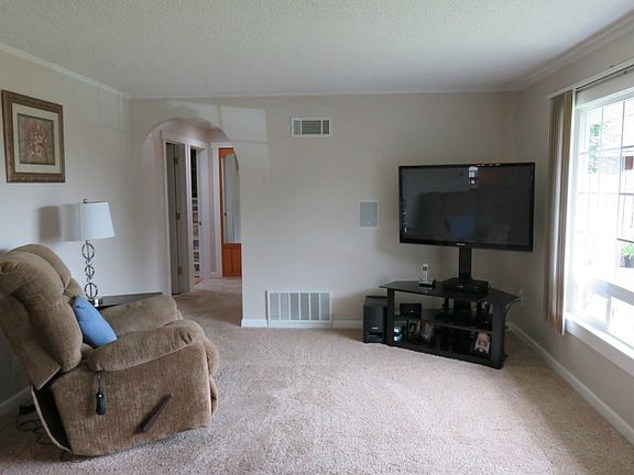 3rd image of 21904 43rd Pl W