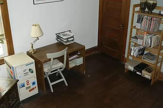 Office/2nd bedroom