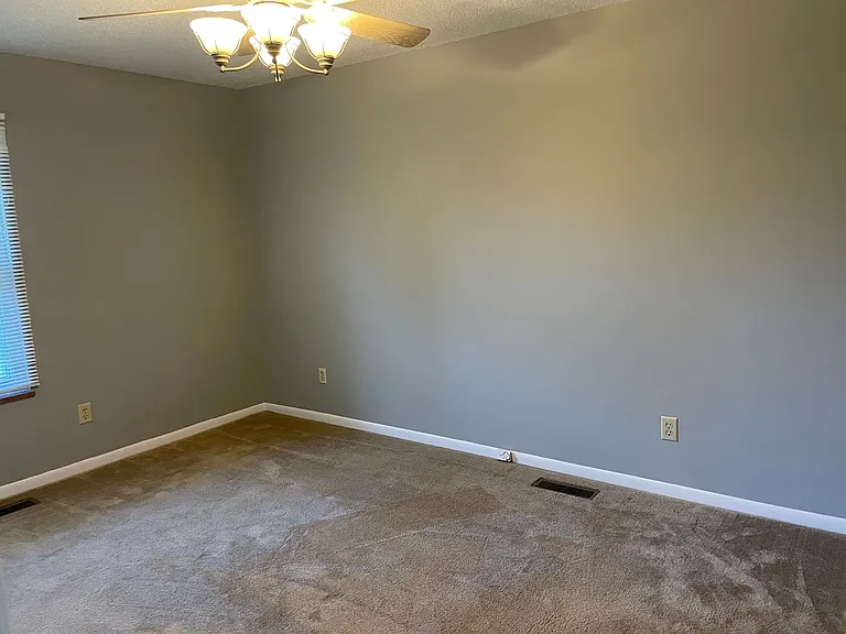 4920 Oakbrook Ct — Photo 5