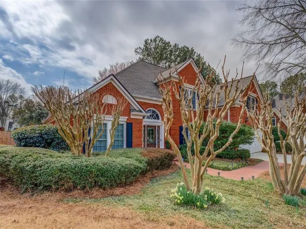9235 Heatherton Walk, Johns Creek, GA 30097