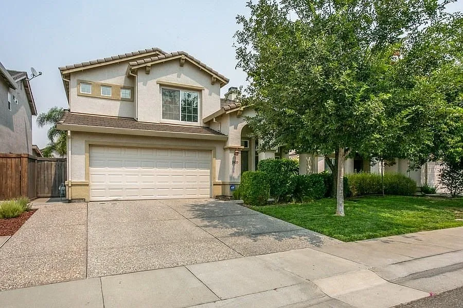 5420 Buckwood Way photo 1