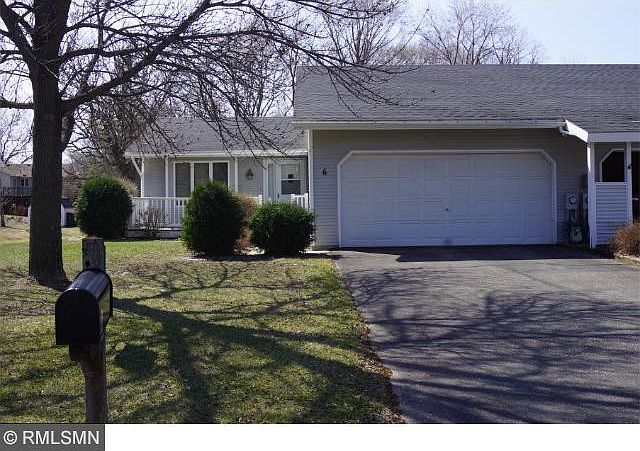 1st image of 6 Woodridge Dr