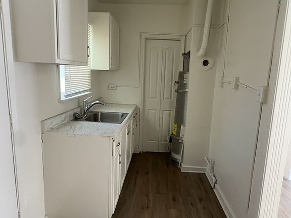 4th image of 217 W Lancaster Blvd #5