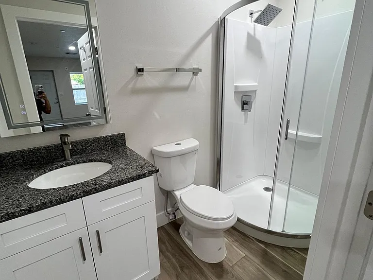 475 Umatilla Blvd #3 — Photo 4