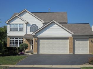 31 Ridgefield Rd, Oswego, IL 60543