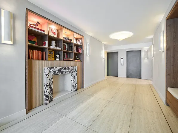 225 East 63rd Street image 6 of 11