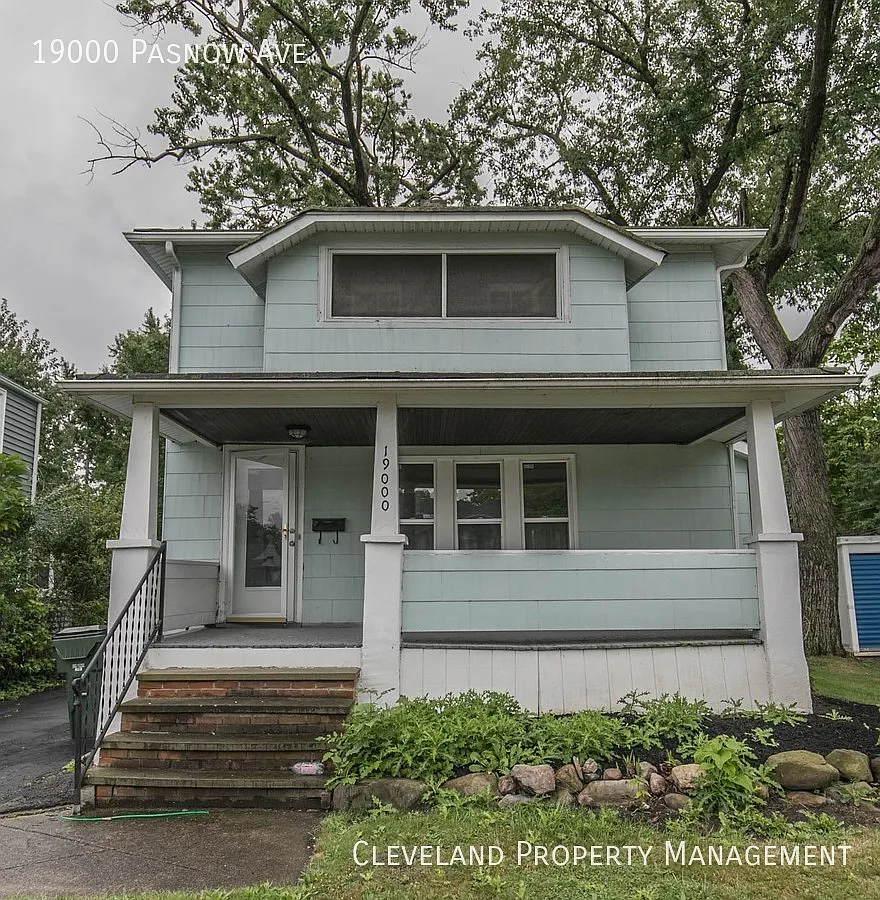 19000 Pasnow Ave photo 1