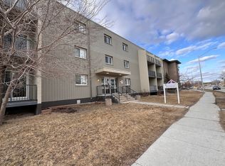 925 Chancellor Dr #301, Winnipeg, MB R3T 2J9