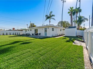 208 Amherst Pl, Costa Mesa, CA 92626