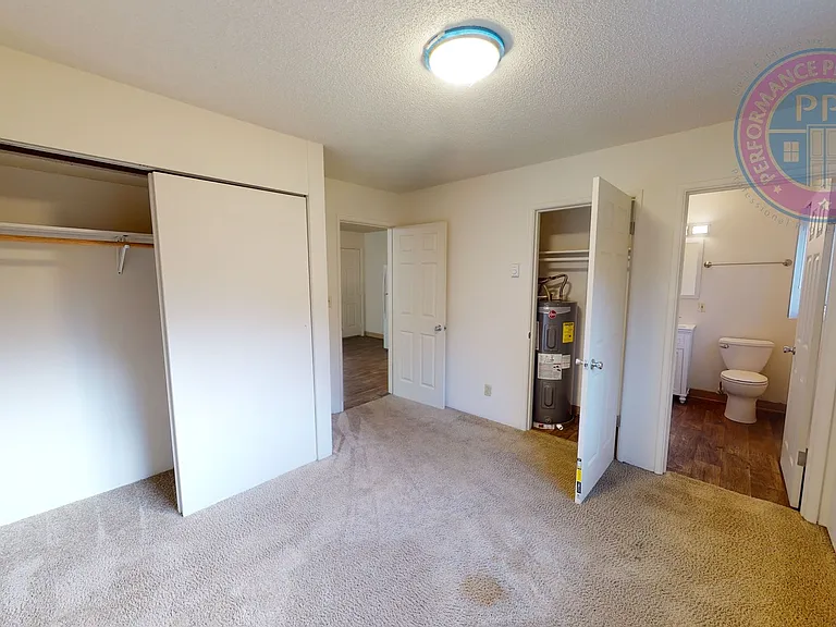 525 SE 28th Ave #110 — Photo 8