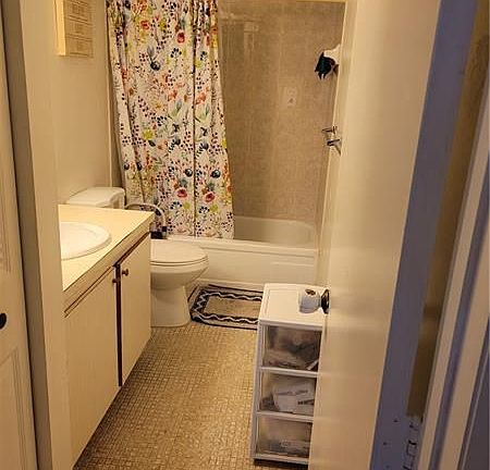 4th image of 5530 NW 44th St #211