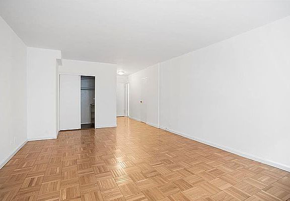 3rd image of 1175 York Ave APT 1F